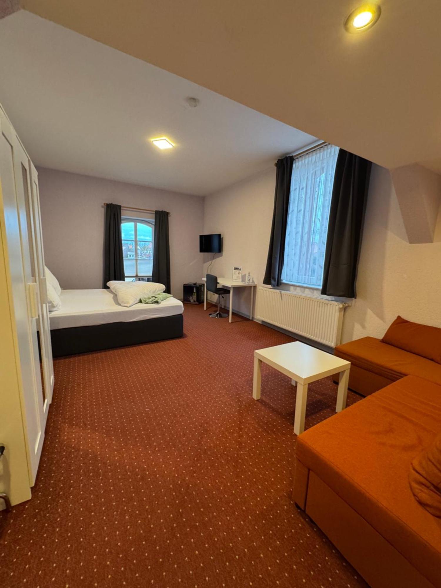 Hotel-Restaurant Christine Lubz Екстер'єр фото