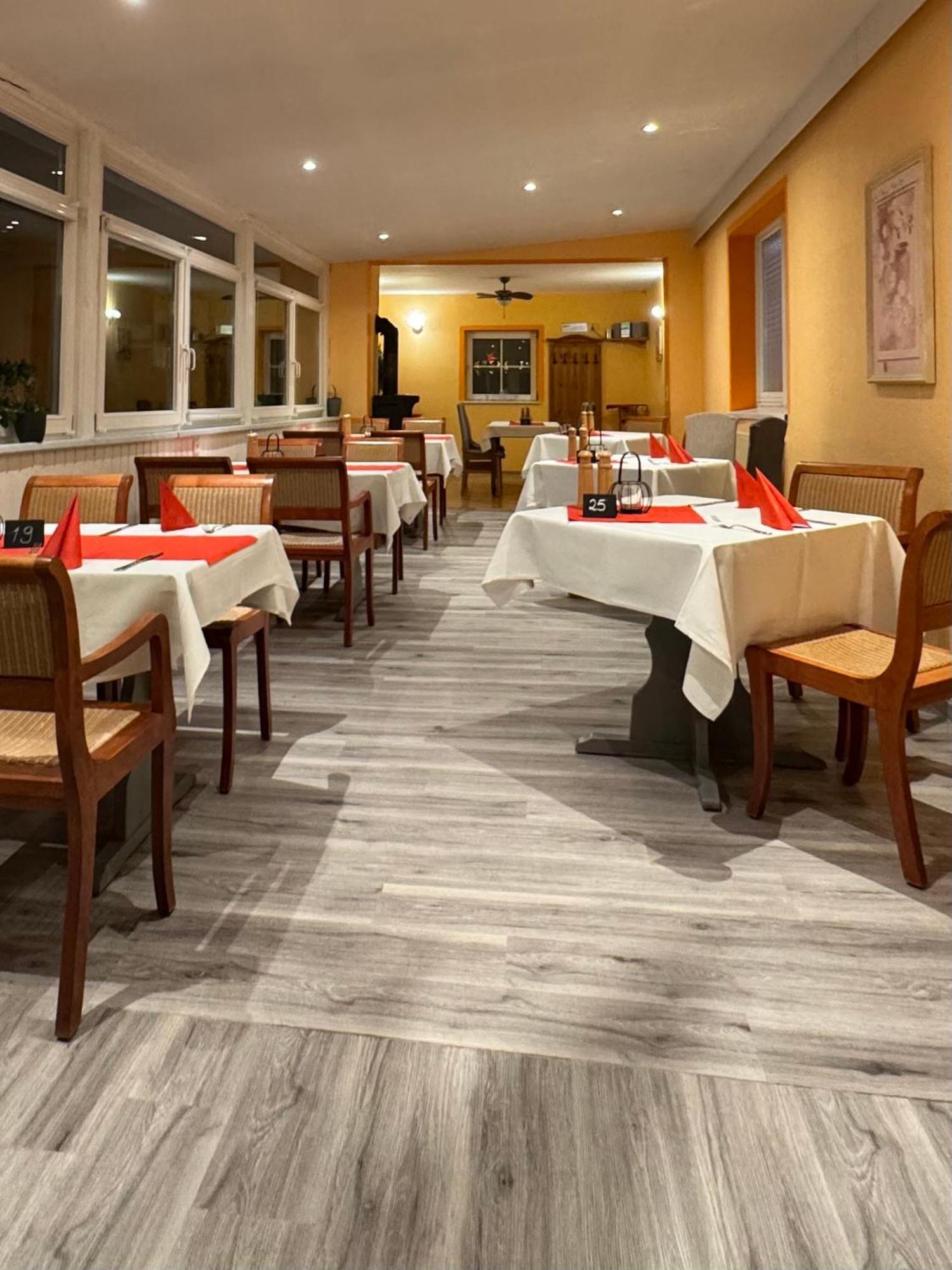 Hotel-Restaurant Christine Lubz Екстер'єр фото