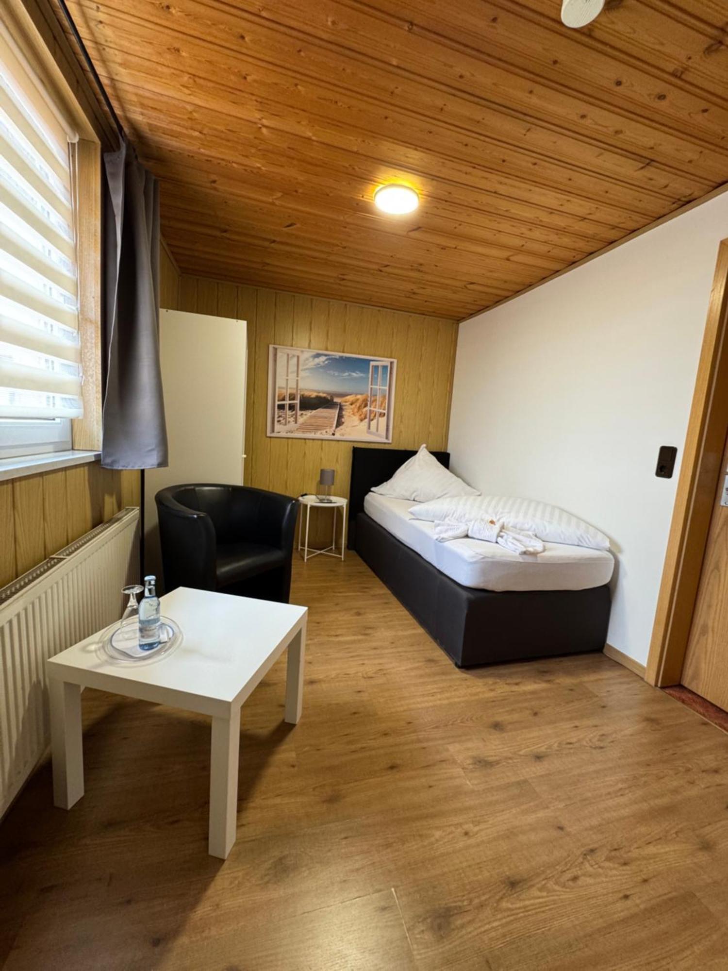 Hotel-Restaurant Christine Lubz Екстер'єр фото