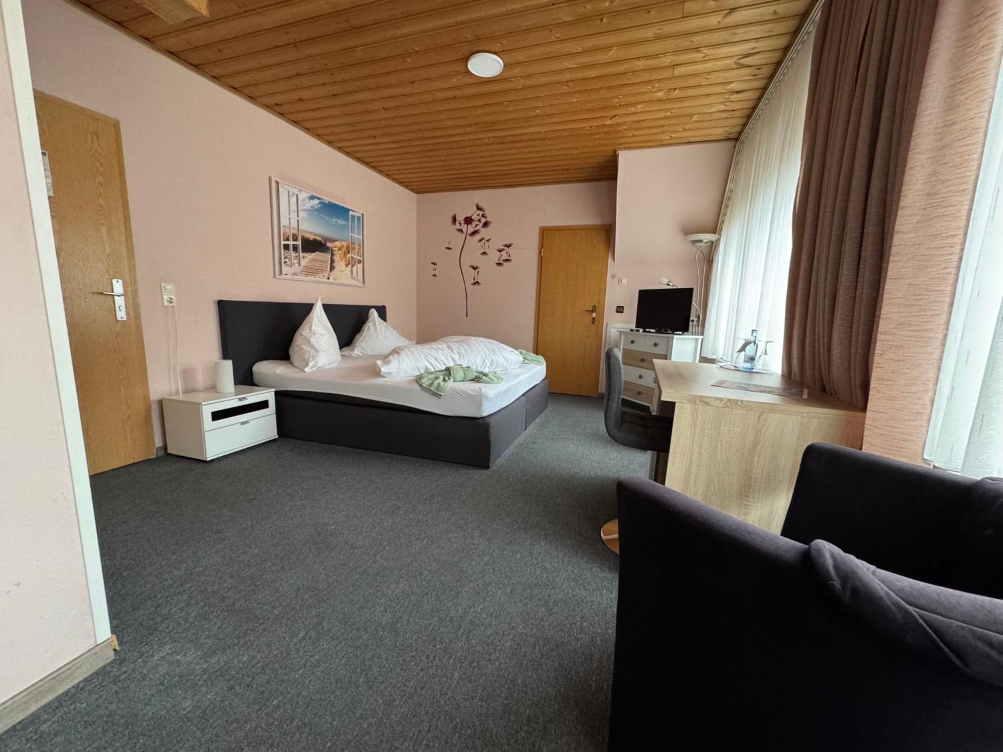 Hotel-Restaurant Christine Lubz Екстер'єр фото