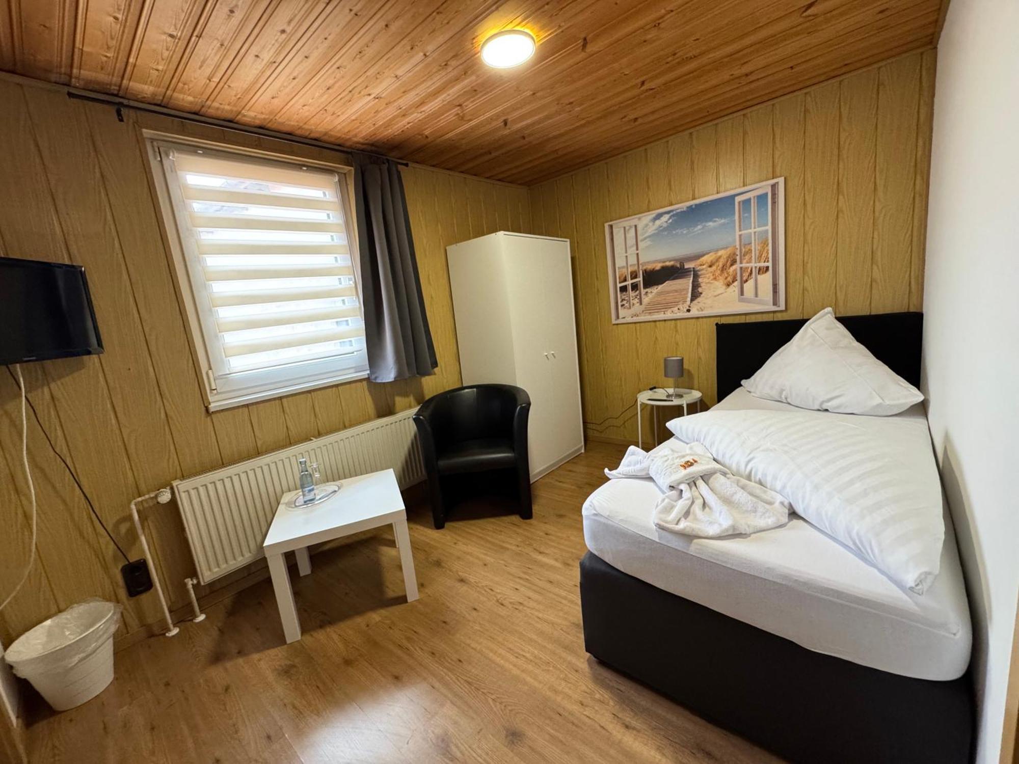 Hotel-Restaurant Christine Lubz Екстер'єр фото